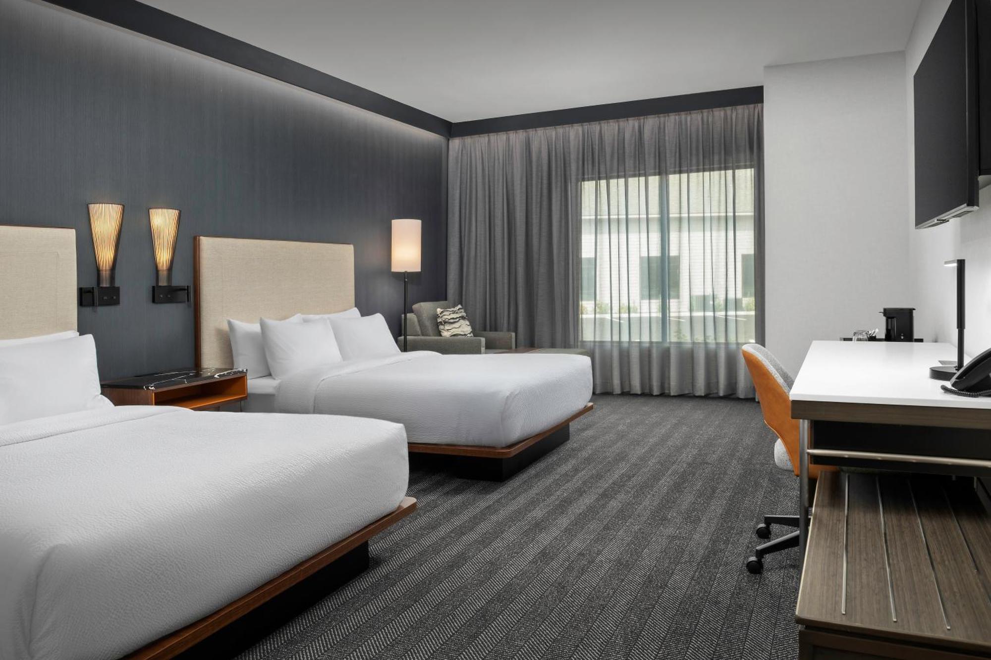 Courtyard By Marriott Bozeman Hotel Екстериор снимка