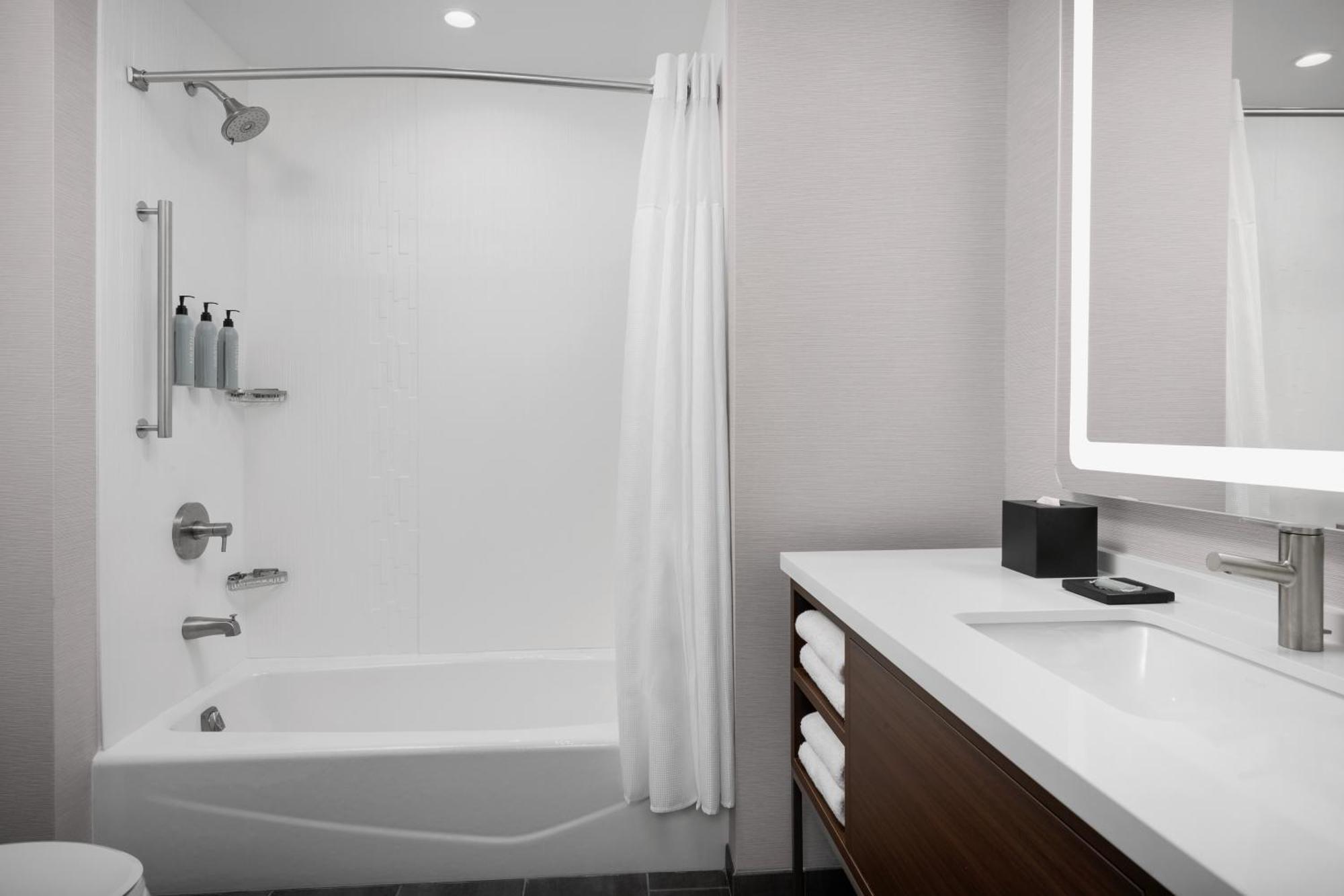 Courtyard By Marriott Bozeman Hotel Екстериор снимка