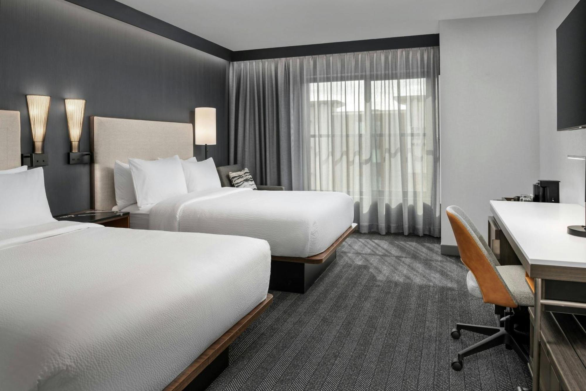 Courtyard By Marriott Bozeman Hotel Екстериор снимка